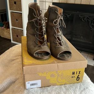Mix No.6 Peep Toe Booties